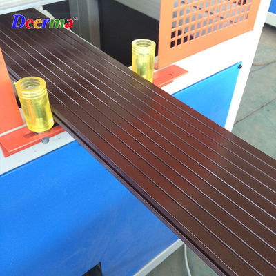 45kw WPC Decking Making Machine 180kg/hr - 250kg/hr WPC Profile Extrusion Line